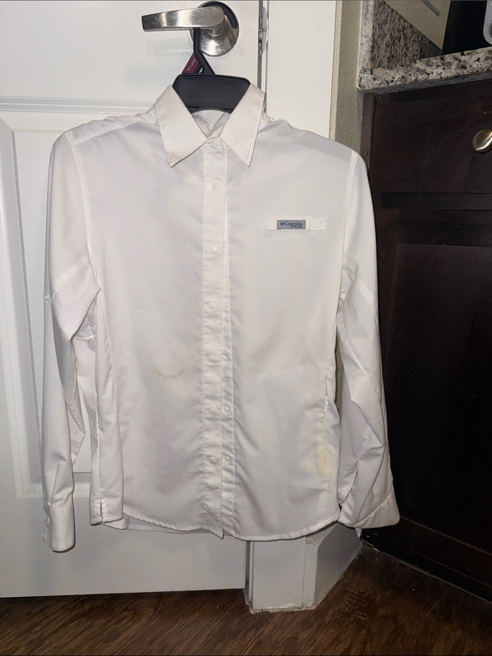 Columbia Men's White Long-Sleeve Casual Button-Down Shirt